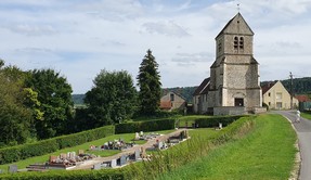 Romanische Kirche in Reuilly