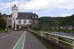 Landeshauptarchiv Koblenz, Auenstelle Gondorf, Wasserschloss