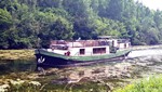 Wallonie 2026, Hausboot auf dem Canal des Ardennes