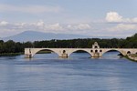 Avignon, Brücke mit Mont Ventoux